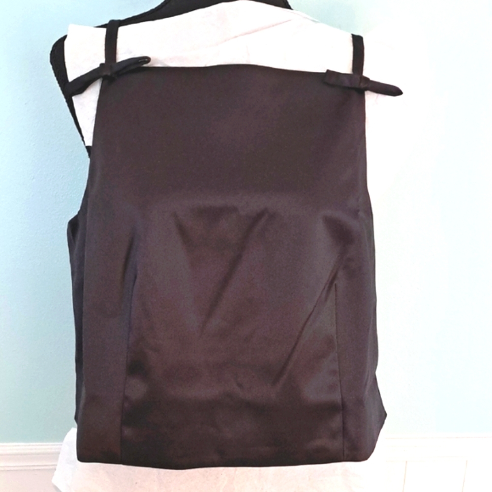 GAP Cropped Satin Top, Fully Lined, Black, NWT